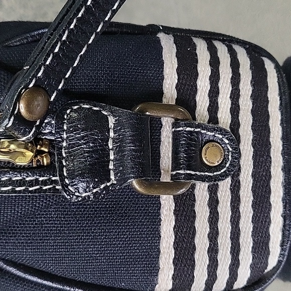 SIZE: approx 5 x 5.5 x 3.5" - Picture 9 of 13